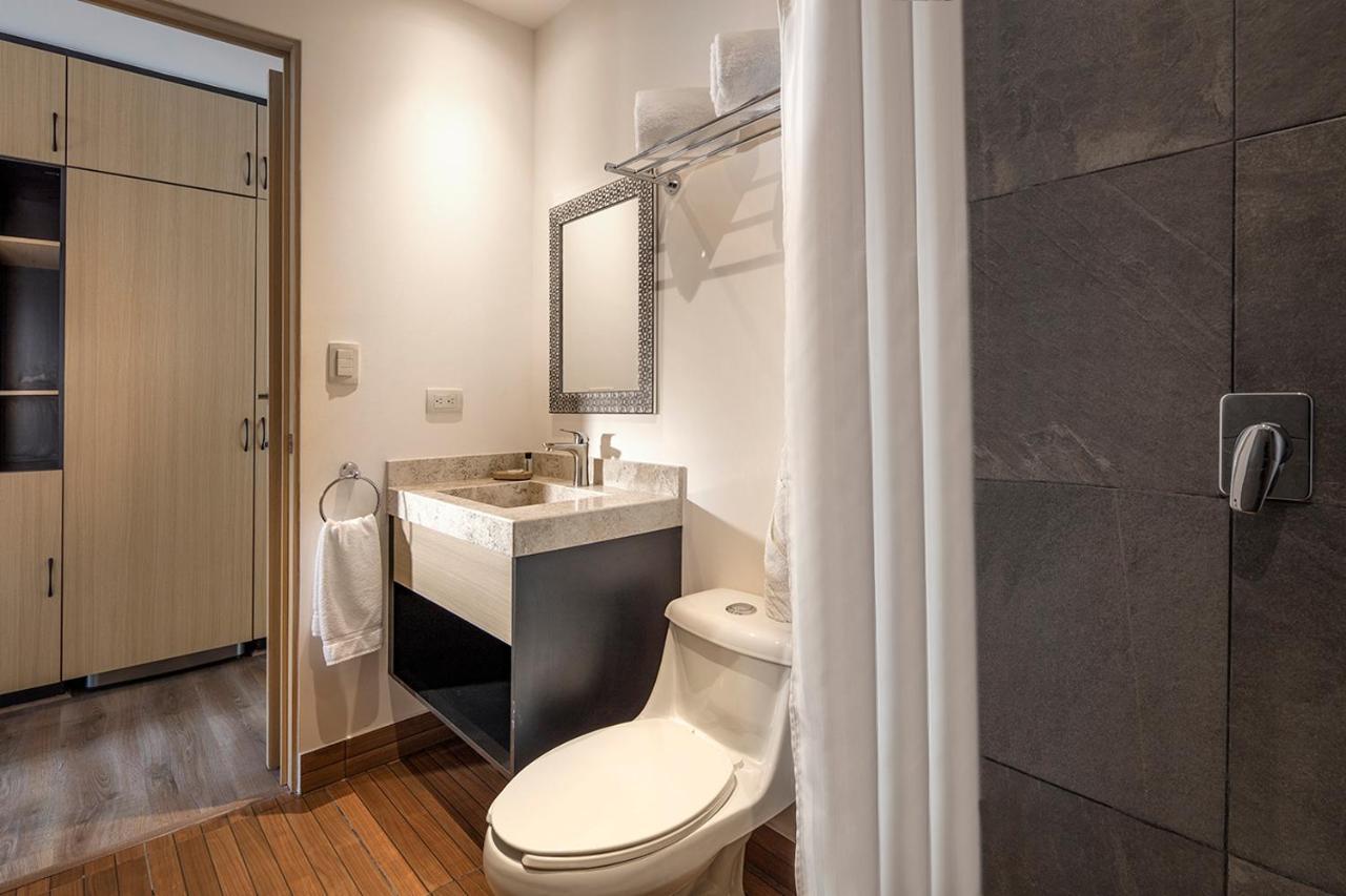& Hotel 4*